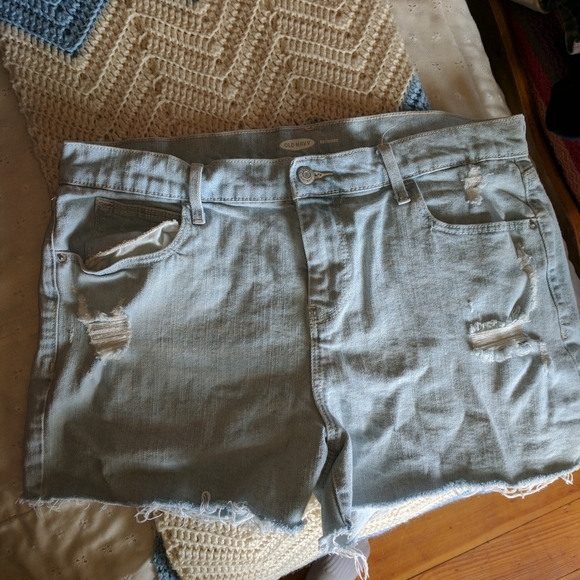 Boyfriend Jean Shorts - Picture 1 of 4